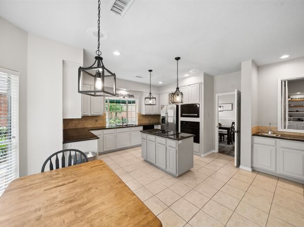 22 Poplar Hill Place, The Woodlands TX 77381