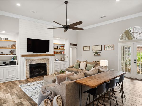 22 Poplar Hill Place, The Woodlands TX 77381