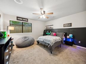 22 Poplar Hill Place, The Woodlands TX 77381