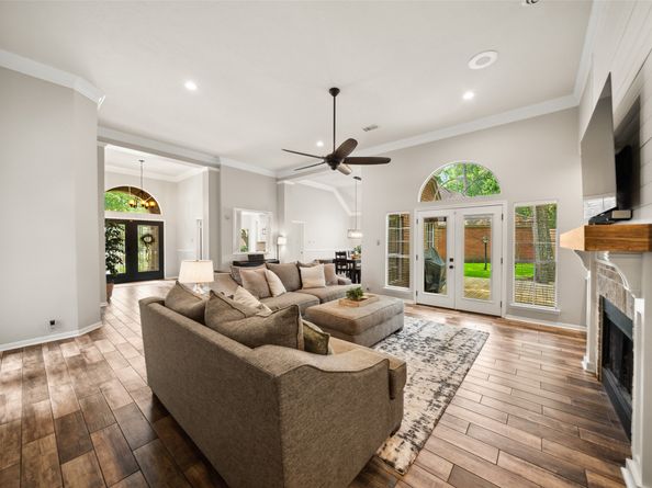 22 Poplar Hill Place, The Woodlands TX 77381