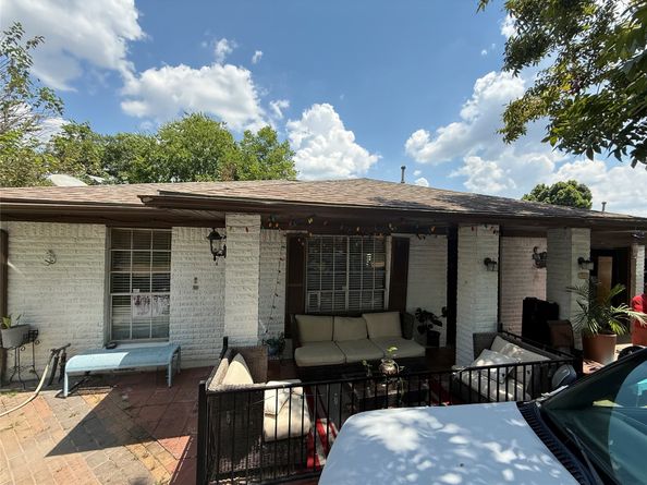 9018 Lazy River Lane, Houston TX 77088