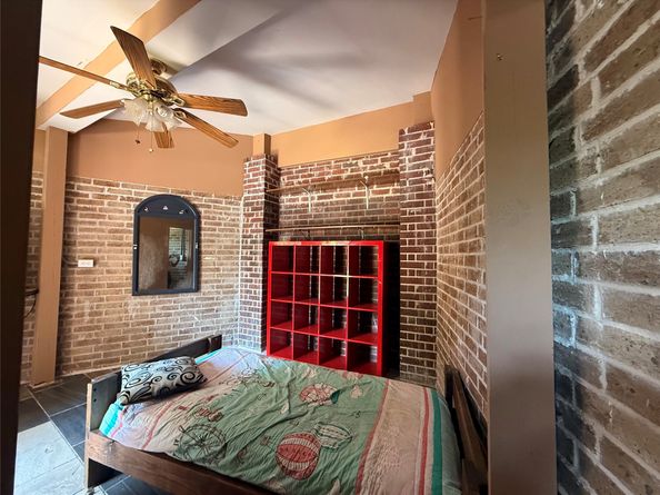 9018 Lazy River Lane, Houston TX 77088