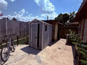 9018 Lazy River Lane, Houston TX 77088