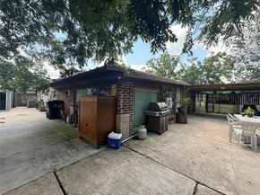 9018 Lazy River Lane, Houston TX 77088