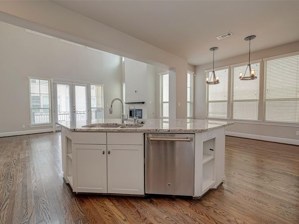 1219 Creekside Acres Court, Houston TX 77008