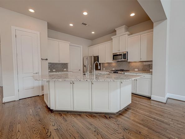1219 Creekside Acres Court, Houston TX 77008