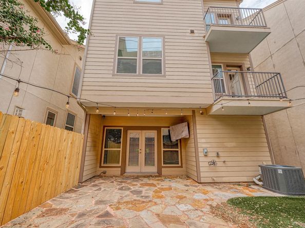 1219 Creekside Acres Court, Houston TX 77008