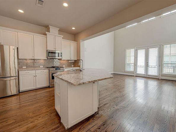 1219 Creekside Acres Court, Houston TX 77008