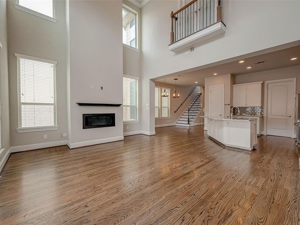 1219 Creekside Acres Court, Houston TX 77008