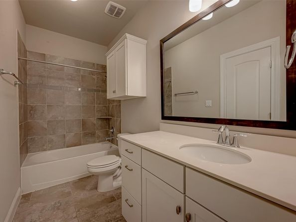 1219 Creekside Acres Court, Houston TX 77008