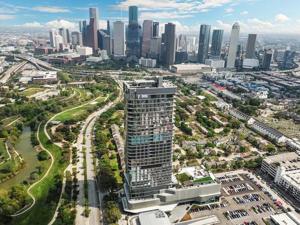 1711 Allen Parkway 1903, Houston TX 77019