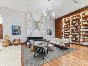 1711 Allen Parkway 1903, Houston TX 77019