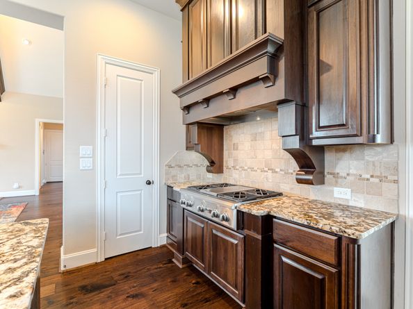 7 Brittany Rose Place, The Woodlands TX 77375