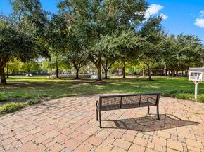 9030 Lakes At 610 Drive, Houston TX 77054
