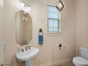 9030 Lakes At 610 Drive, Houston TX 77054