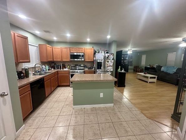 1247 Verde Trails Drive, Houston TX 77073