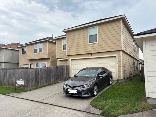 1247 Verde Trails Drive, Houston TX 77073