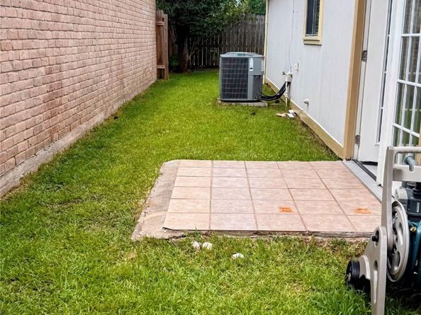 3926 Summit Valley Drive, Houston TX 77082
