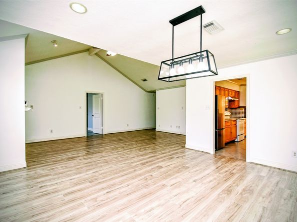 3926 Summit Valley Drive, Houston TX 77082