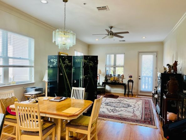 58 Briar Hollow Lane 204, Houston TX 77027