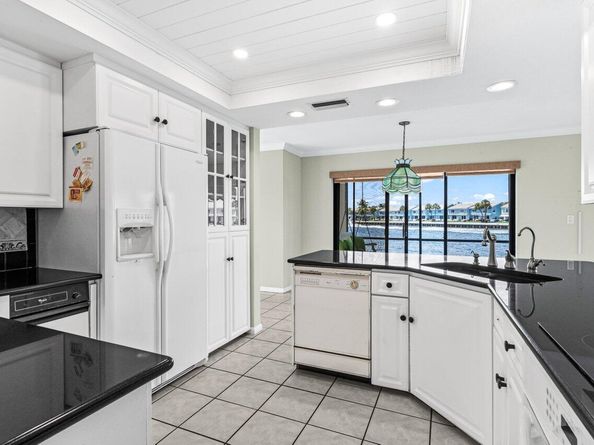 1102 Highland Beach Drive 1w, Highland Beach FL 33487