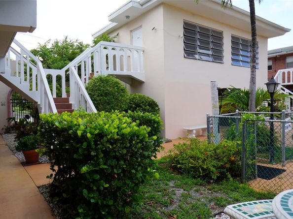 160 NE 8th Ave 25B, Hallandale Beach FL 33009