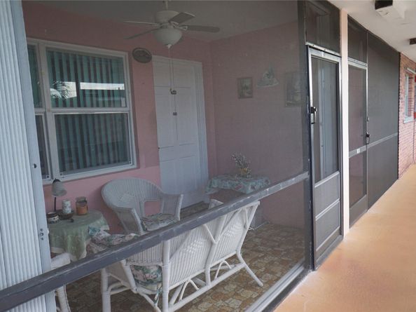 160 NE 8th Ave 25B, Hallandale Beach FL 33009