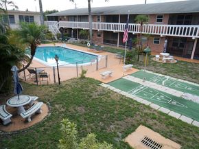 160 NE 8th Ave 25B, Hallandale Beach FL 33009