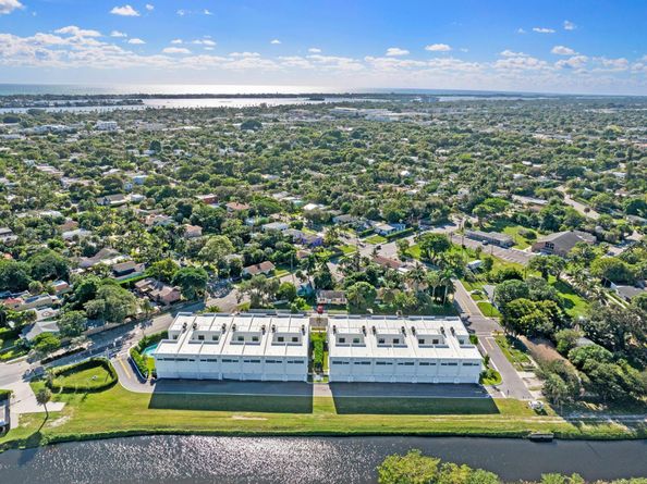 1975 Dock Street, West Palm Beach FL 33401