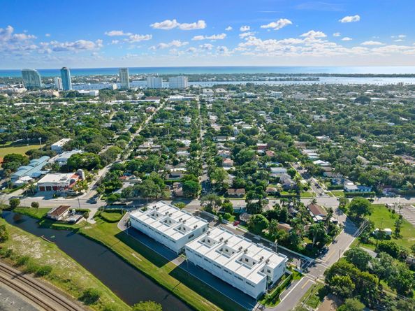1975 Dock Street, West Palm Beach FL 33401