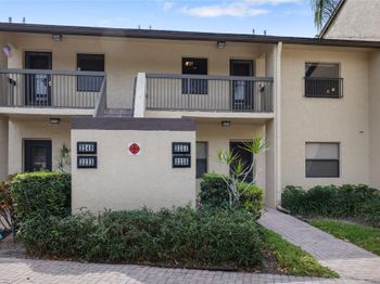 3251 Carambola Cir
