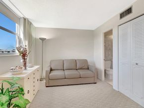 6699 NW 2nd 410 Avenue 410, Boca Raton FL 33487