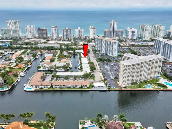 3209 NE 36th St 8D, Fort Lauderdale FL 33308