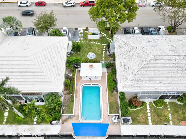 3209 NE 36th St 8D, Fort Lauderdale FL 33308