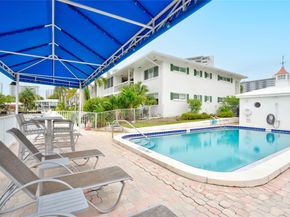 3209 NE 36th St 8D, Fort Lauderdale FL 33308