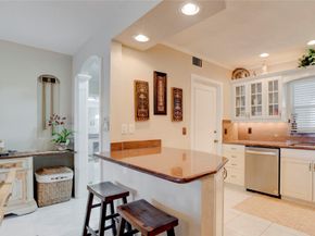 3209 NE 36th St 8D, Fort Lauderdale FL 33308