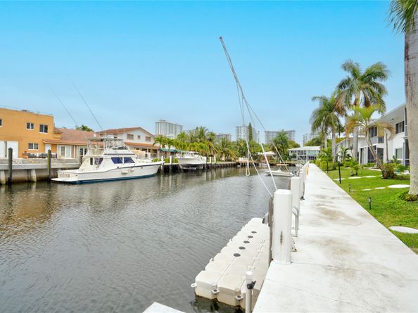 3209 NE 36th St 8D, Fort Lauderdale FL 33308