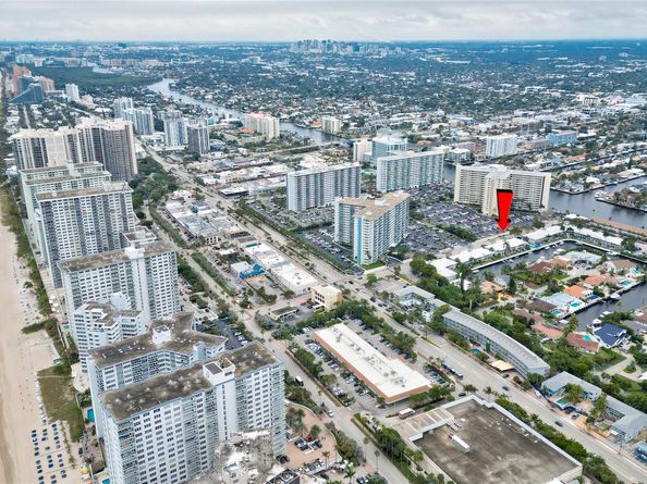 3209 NE 36th St 8D, Fort Lauderdale FL 33308