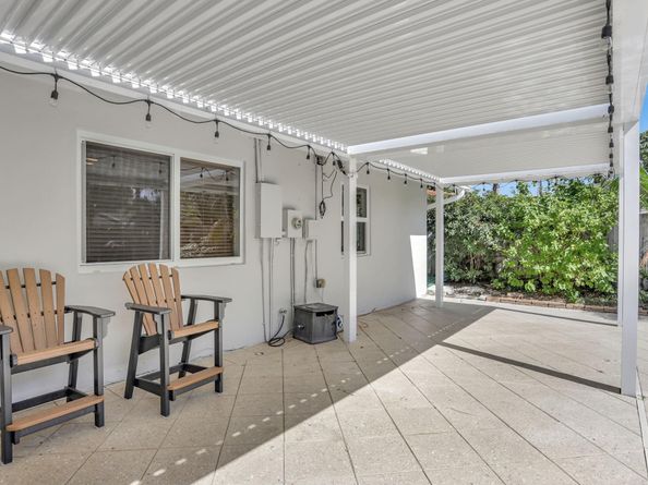 1104 SE 6th St, Deerfield Beach FL 33441