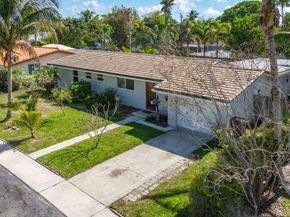 1104 SE 6th St, Deerfield Beach FL 33441