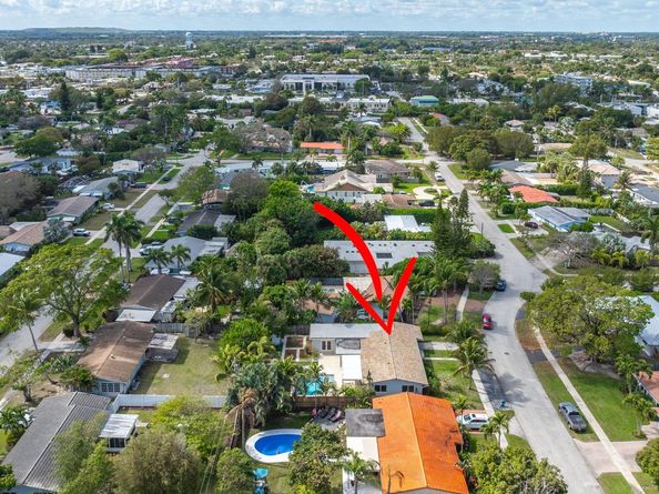 1104 SE 6th St, Deerfield Beach FL 33441
