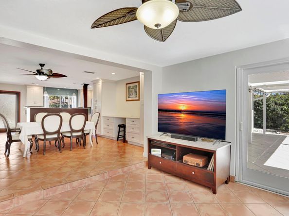 1104 SE 6th St, Deerfield Beach FL 33441