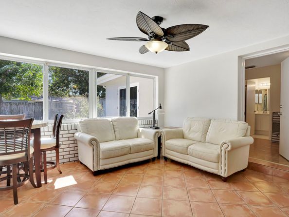 1104 SE 6th St, Deerfield Beach FL 33441
