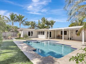 1104 SE 6th St, Deerfield Beach FL 33441