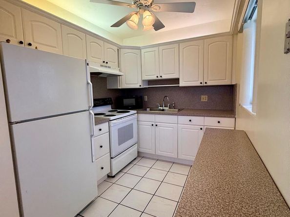3160 Lake Osborne Drive 212, Lake Worth Beach FL 33461