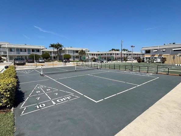3160 Lake Osborne Drive 212, Lake Worth Beach FL 33461