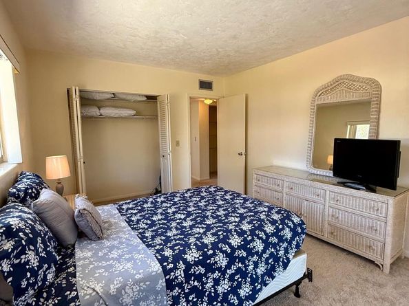 3160 Lake Osborne Drive 212, Lake Worth Beach FL 33461