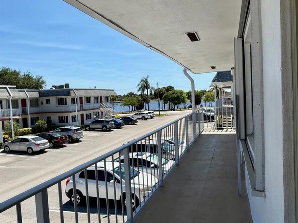 3160 Lake Osborne Drive 212, Lake Worth Beach FL 33461