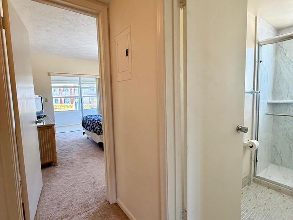 3160 Lake Osborne Drive 212, Lake Worth Beach FL 33461