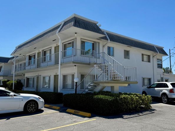 3160 Lake Osborne Drive 212, Lake Worth Beach FL 33461